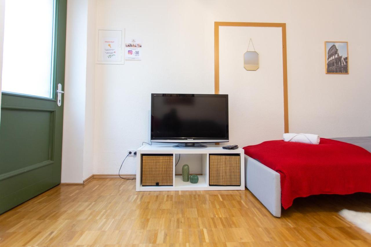 Fullhouse - Halle - R6 Apartments - Smarttv - Nespresso Екстериор снимка
