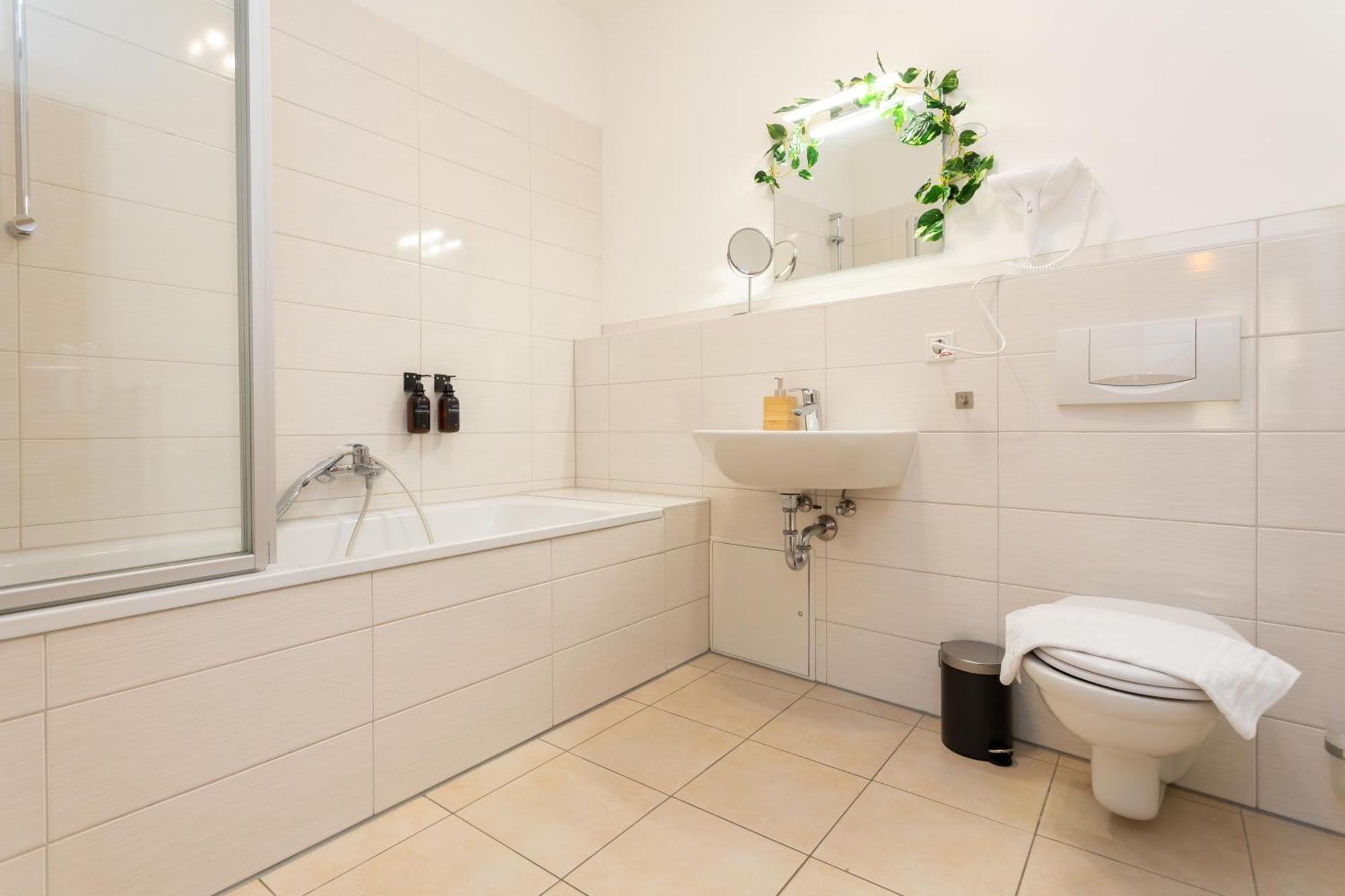 Fullhouse - Halle - R6 Apartments - Smarttv - Nespresso Екстериор снимка